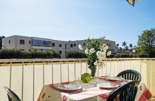 Six-Fours-les-Plages Apartment | Les Bermudes by Interhome