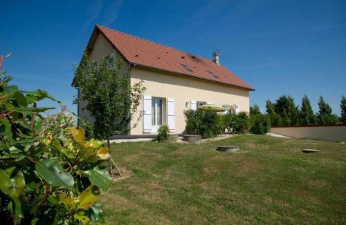 Paisy-Cosdon House | Les bigarreaux