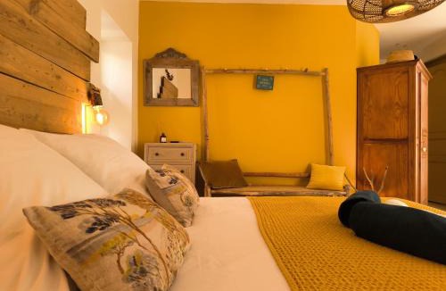 Cartelegue Bed & Breakfast | LES BOHEMIELLES Chambre Mathilda