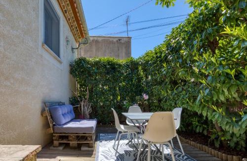 Poussan Apartment | Les Bois flottés
