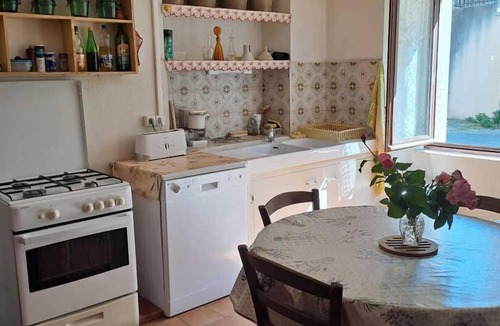 Venes House | Les Bons Enfants - VENES