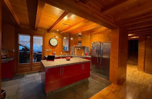Ax-les-Thermes Ski Chalet | Les Bosquitos Chalet