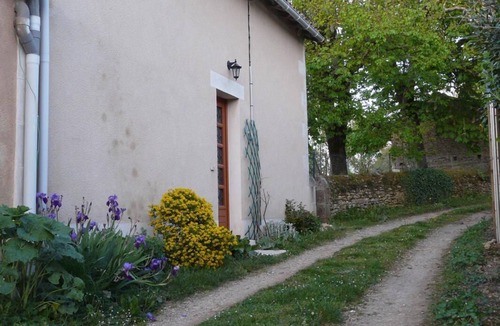 Roches-Premarie-Andille House | Les Boulites - Roches-premarie