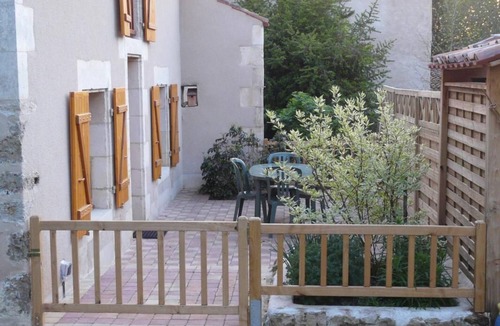 Roches-Premarie-Andille House | Les Boulites - Roches-premarie
