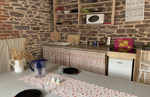 Saint-Malon-sur-Mel House | Les Bouyères