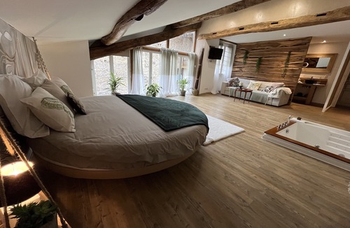 Verteuil-sur-Charente Bed & Breakfast | Les Bruyères