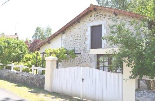 Montbron Apartment | Les Bruyeres Gite