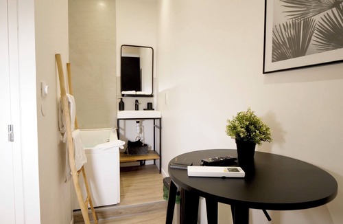 Villette - Maisons Neuves Apartment | LES Bulles DE Mona Chambre SPA