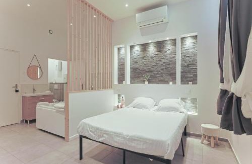Villette - Maisons Neuves Apartment | LES BULLES DE MONA - Lola - Spa - Clim