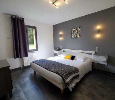 Aurec-sur-Loire Hotel | Les Cèdres Bleus