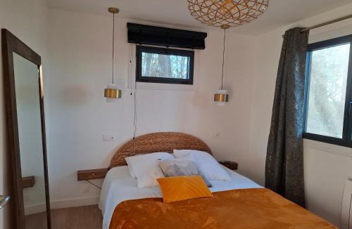 Flexanville Bed & Breakfast | Les Cabanes d'Isa - 1 CHAMBRE lit Queen size
