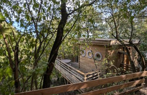 Villalier Hotel | Les Cabanes Dans Les Bois Logis Hôtel
