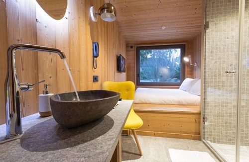 Barberaz Hotel | Les Cabanes de La Maison Rouge