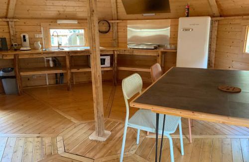 Allons Other | Les cabanes de la palombière