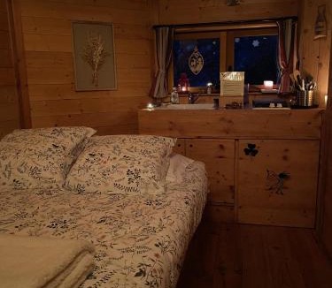 Caille Cabin | Les Cabanes de Maya