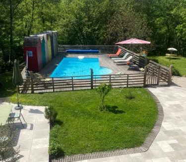 Dardilly Bed & Breakfast | Les Cabanons