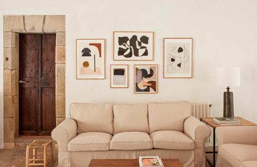 Centelles House | Les Canes 2