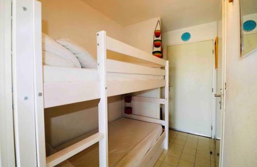 Saint-Cyprien Plage Apartment | Les Capitelles Bord de plage avec grande piscine - Vue montagne - Balcon - Clim