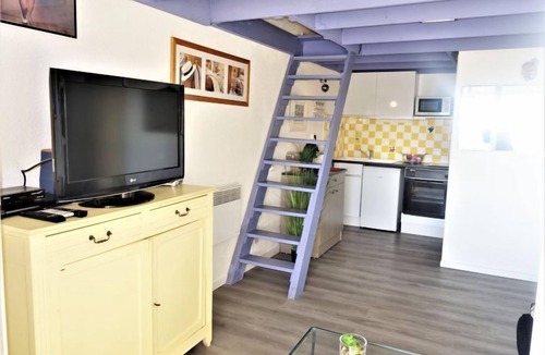 Narbonne-Plage Apartment | Les Capounades by Interhome