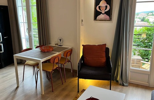 Aubenas Apartment | Les Capucines, Calm & Comfort - Near the Vals thermal baths