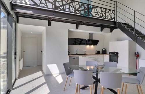 Melesse House | Les Capucines - MELESSE