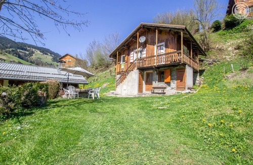 Areches House | LES CARLINES - BEAUFORT