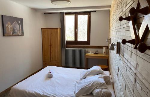 Les Claux Hotel | Les Carlines