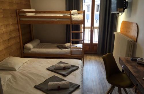 Les Claux Hotel | Les Carlines