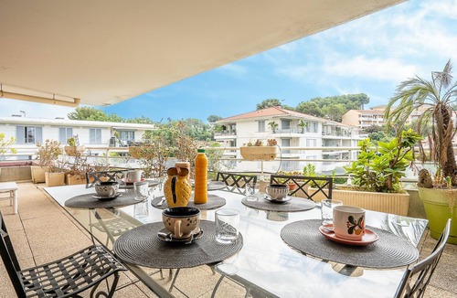 Le Cannet Apartment | Les Cascades du Lac by Interhome