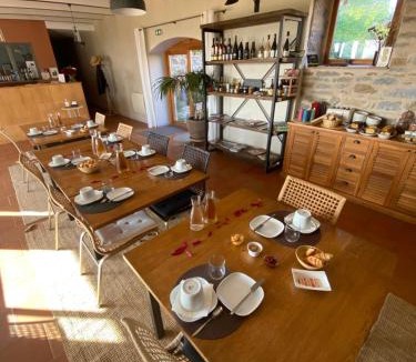 Saint-Beauzely House | Les Caselles - Gîte, table et chambres d'hôtes