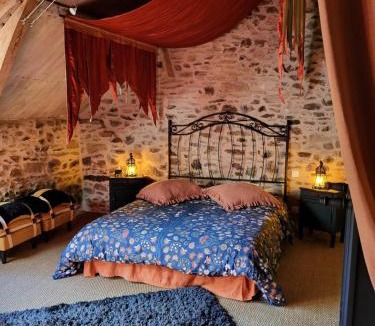 Chamboulive House | Les Causeries du Monde