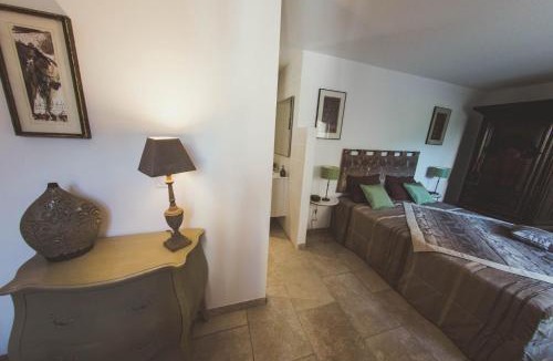 Salavas House | LES CENT CIELS