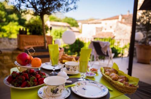 Salavas House | LES CENT CIELS