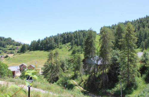 Roubion House | Les cerfs