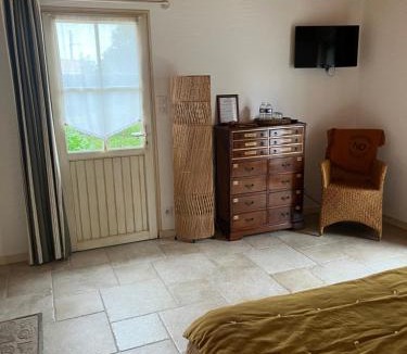 Noirmoutier-en-l'Ile Bed & Breakfast | Les Chênes Verts