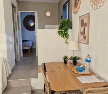 Sommieres Apartment | Les chênes verts