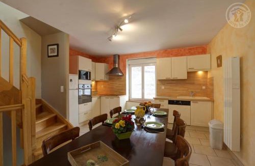 Saint-Romain-en-Jarez House | Les chaillees