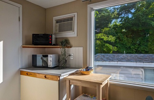Cap-Saint-Ignace Ski Chalet | Les Chalets Bleus - Little cottage between nature and river - Cottage 12