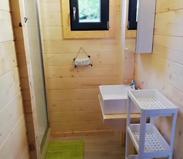 Condom Ski Chalet | Les Chalets de Grazimis