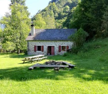 Osse-en-Aspe Ski Chalet | Les chalets de la forêt d'Issaux
