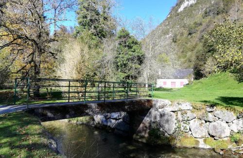 Osse-en-Aspe Ski Chalet | Les chalets de la forêt d'Issaux