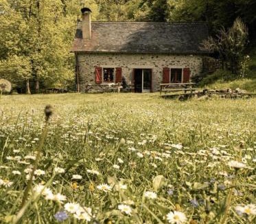 Osse-en-Aspe Ski Chalet | Les chalets de la forêt d'Issaux