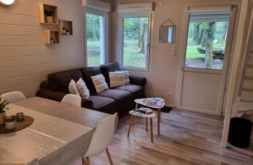 Saumur Apartment | Les Chalets de SAUMUR, Piscine & Parc boisé, 100m du CadreNoir
