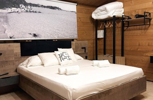 Occhiatana Bed & Breakfast | 'Les Chalets De Tesa' with Mountain View, Wi-Fi and Air Conditioning