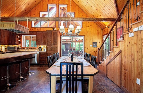 Saint-Raymond Ski Chalet | Les Chalets Tourisma - Le Chasse-Galerie