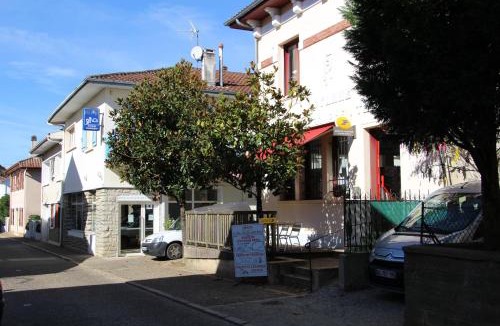 Poyanne Bed & Breakfast | Les Chambres d'Eugénie