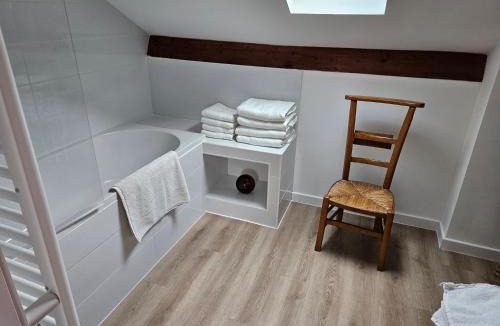 Asnieres-les-Dijon House | Les chambres de Luciole