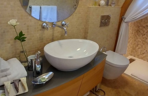 Droue-sur-Drouette Bed & Breakfast | Les Chambres d'hôtes - La Closerie