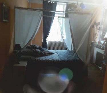 Roquemaure Bed & Breakfast | Les Chambres d'hôtes de Luneil (B&B)