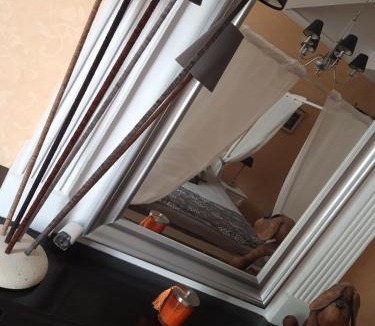 Roquemaure Bed & Breakfast | Les Chambres d'hôtes de Luneil (B&B)